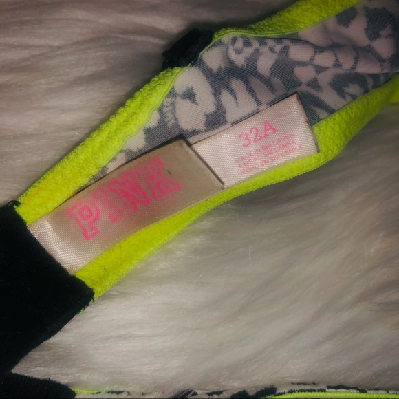 PINK Wear Everywhere Bra - Picture 3 of 3